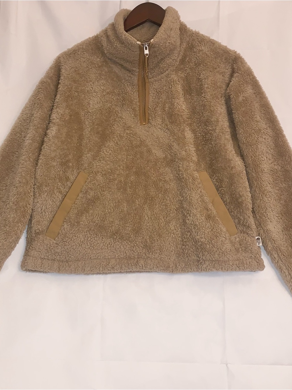 The North Face Furry Fleece Women’s 1/4 Zip Pullover Size Medium Bleached Sand